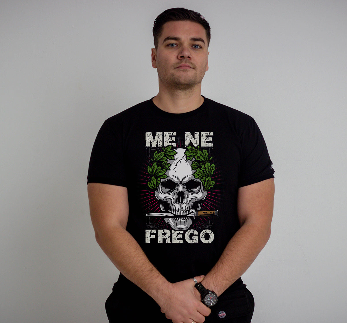 T-shirt “Me ne freg”