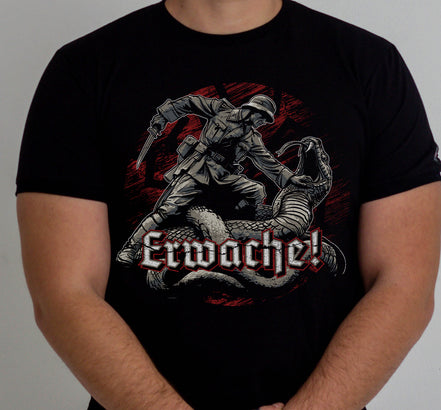 T-shirt “Erwache”